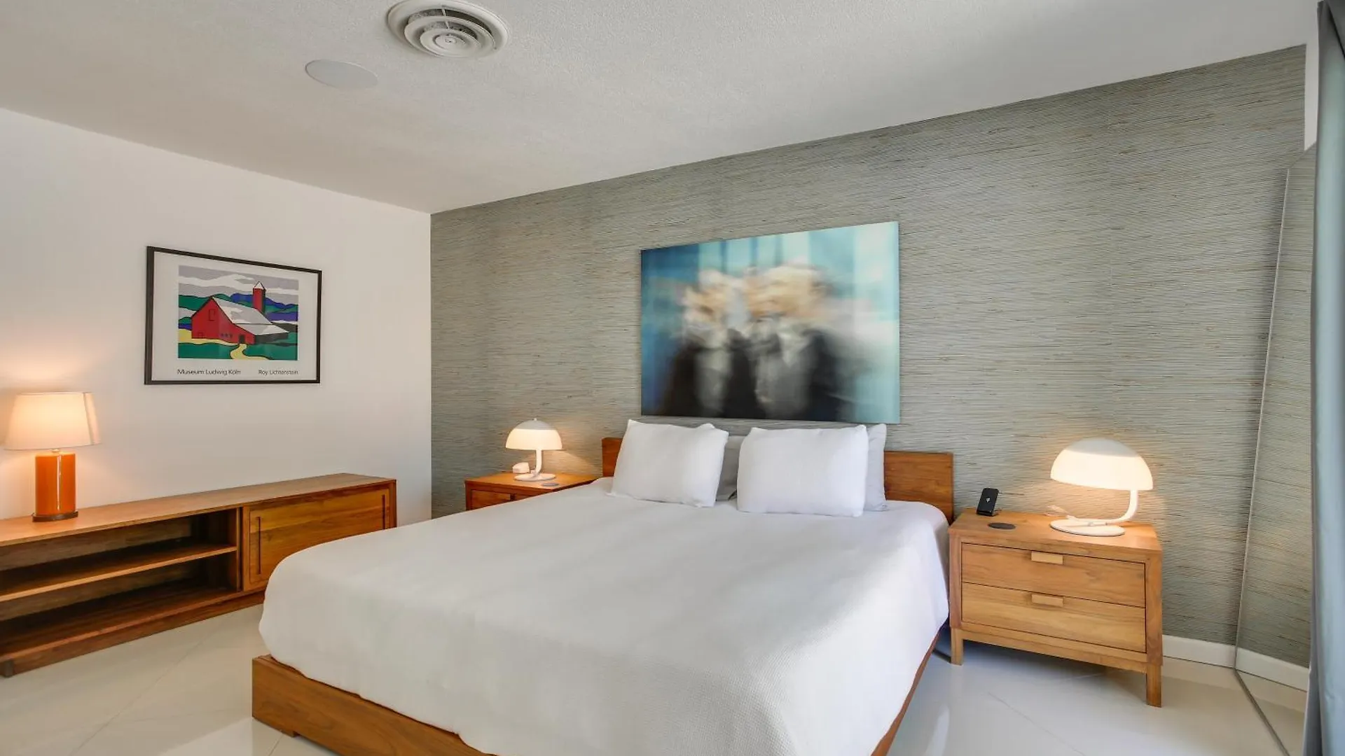 Funky Palm Springs Paradise Near Golf Courses